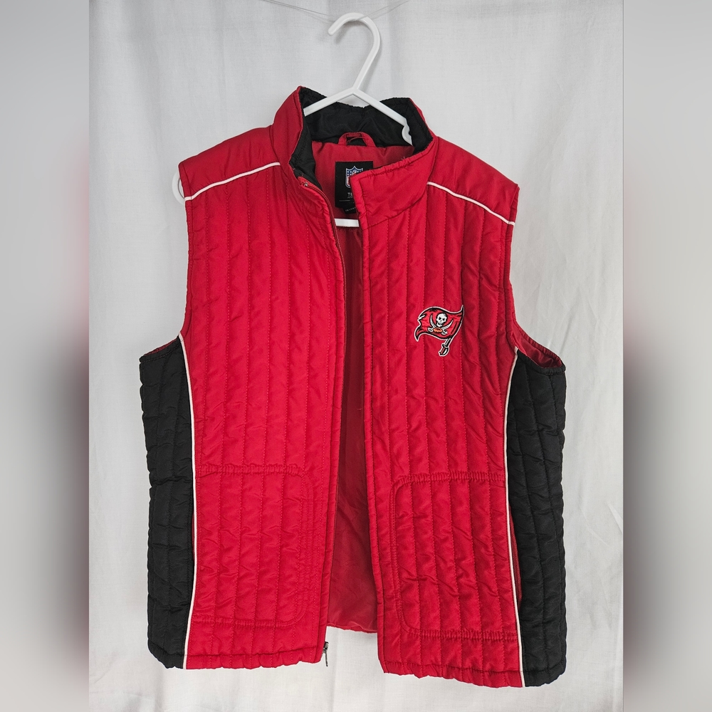 Tampa Bay Buccaneers Vest, women's large, L